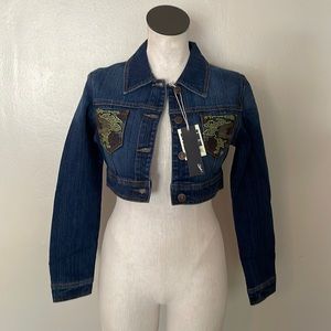 NWT Clash Jeans Cropped Jean Jacket. Large